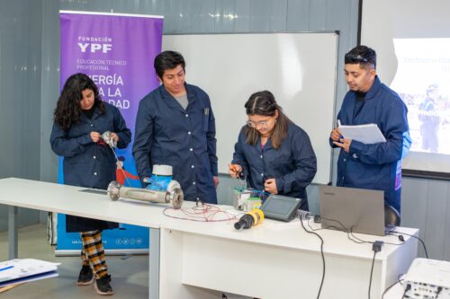 Ya podés inscribirte a los cursos de formación técnica para la industria  energética de Fundación YPF