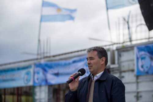 Funcionarios provinciales acompañaron la presentación de la obra “Colegio de los Trabajadores” en Comodoro Rivadavia