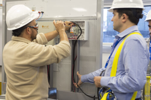 Vuelven los cursos  de Educación técnica Profesional de Fundación YPF