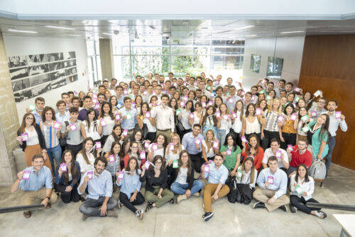 Grupo Techint lanza una gira para convocar jóvenes profesionales y pasantes