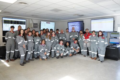 Estudiantes y docentes de escuelas técnicas de Comodoro Rivadavia visitaron Cerro Dragón