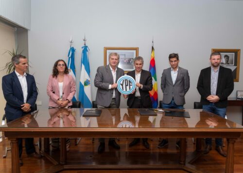 YPF Luz y Pampetrol acuerdan avanzar en proyecto de energía solar